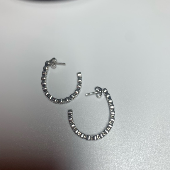 Silpada Vintage Rare HTF Sterling Silver CZ Channel Set Hoop Post Earrings - Picture 6 of 16